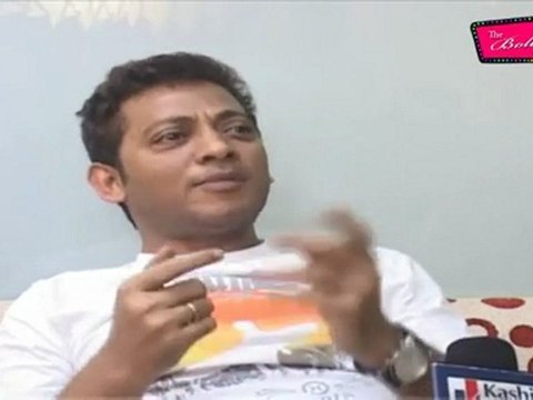 DESIGNER UMAIR ZAFAR PROTEST AGAINST VEENA MALIK FOR NUDE POSE 07