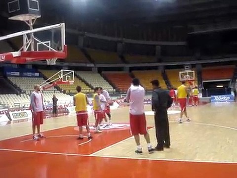 RedPlanet.gr - Προπόνηση ενόψει Κάχα στο ΣΕΦ