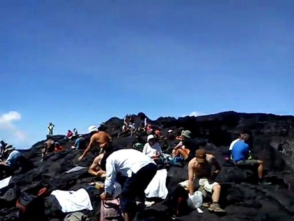 Cratère Dolomieu en haut du Piton de la Fournaise