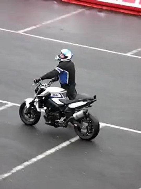 Stunt Mondial moto 2011 (#13)