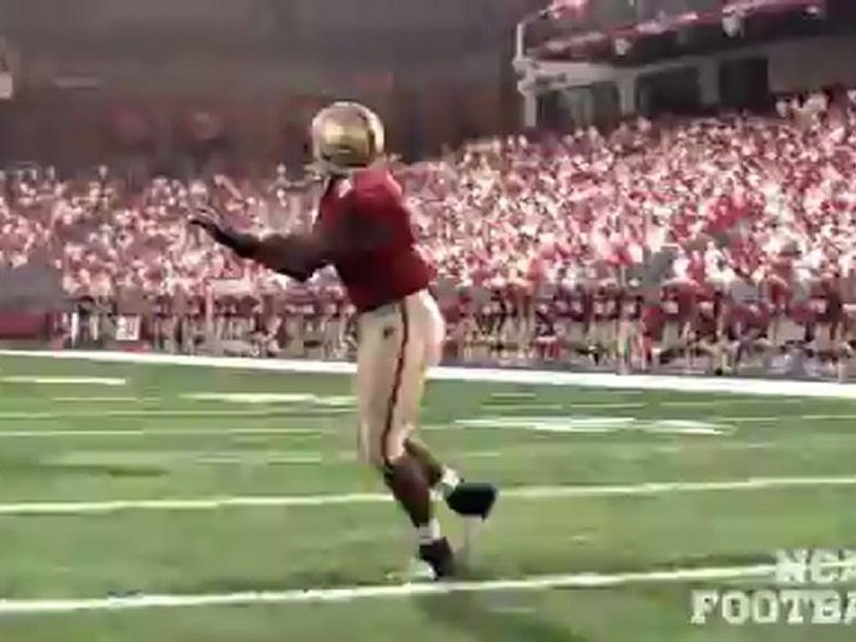Momah Catches the Short TD Pass