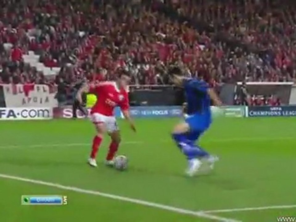 BENFICA 1-0 OTELUL GALATI 7-12-11 FULL HIGHLIGHTS HD(+MEDIAFIRE DOWNLOAD)