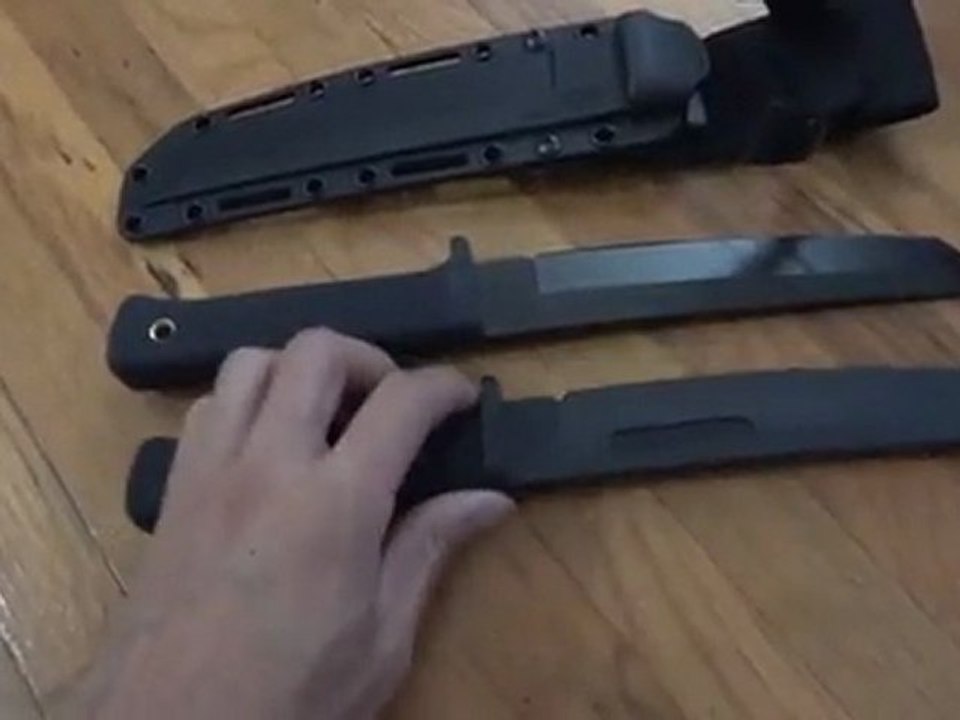 Cold Steel Recon Tanto Kraton Handle with Black Blade (Secure-Ex Sheath)