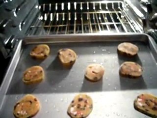 Cuisinart Easy Grip Bakeware 17-Inch Baking Sheet