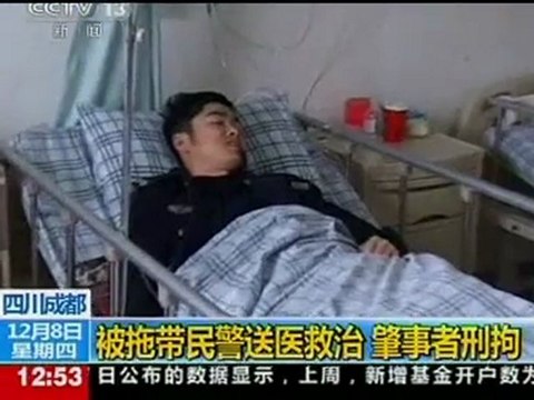 Officer clings to bonnet in high-speed chase