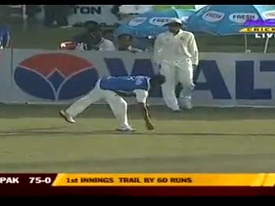 Pak vs Ban 9-12-11 1ST Test 1st Day