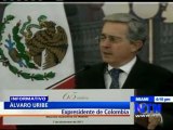Expresidente Álvaro Uribe criticó las políticas sociales del gobierno de Hugo Chávez