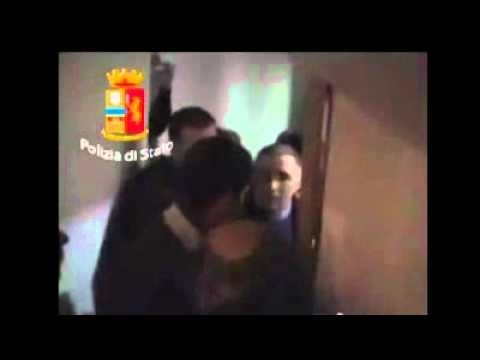 Casapesenna (CE) - Le immagini del bunker dopo la cattura di Zagaria