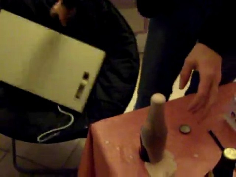 TEST N°16 : Peut-on décapsuler une bière avec un radiateur ?