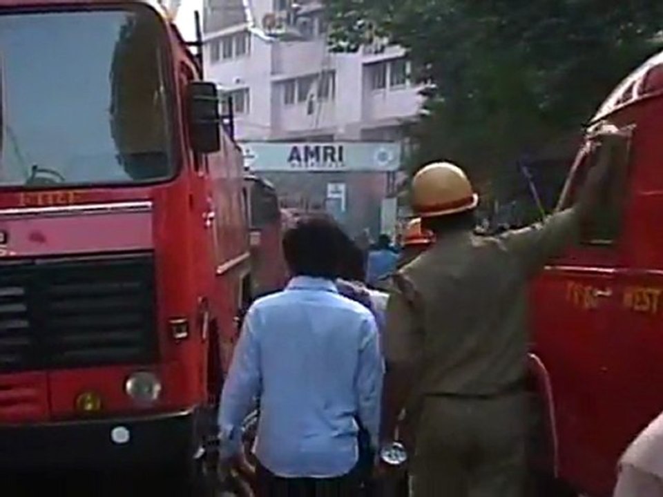 Flammeninferno in Klinik: 89 Tote im indischen Kolkata