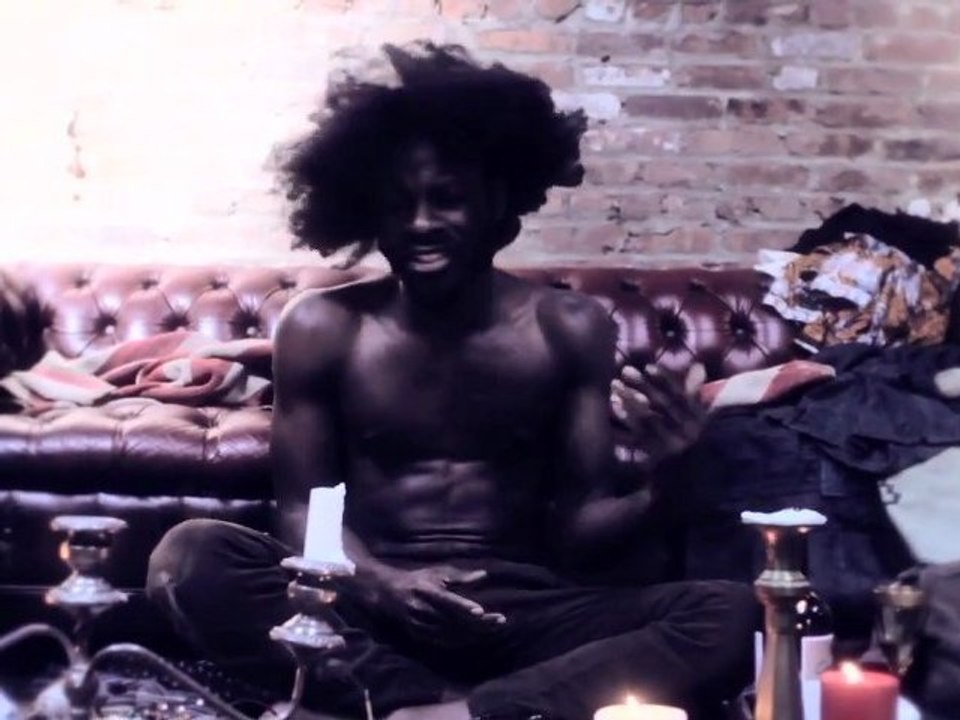 Jesse Boykins III - Light To Dark