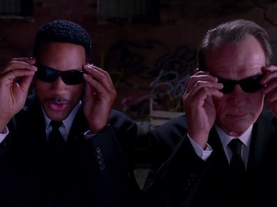 Men in Black 3 Trailer HD