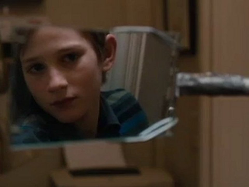Extremely Loud and Incredibly Close - What is he looking for?