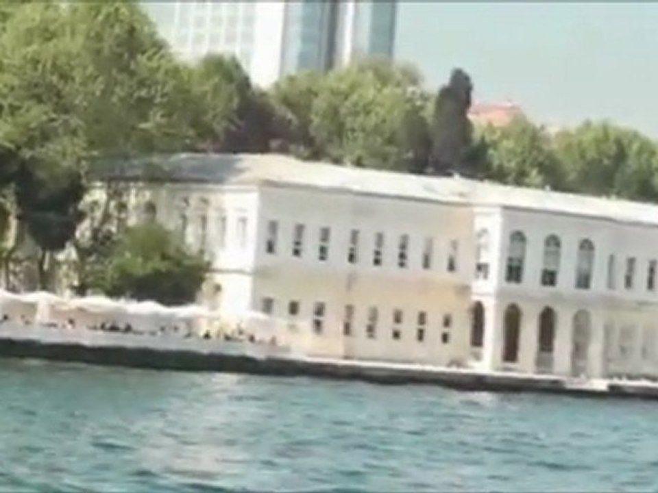 ISTANBUL'S - DOLMA BAHÇE