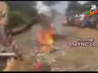 Queman a personas al ser acusados de brujos en el Congo