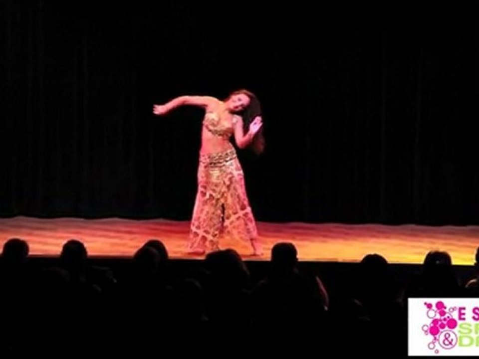 ESD: les professeurs font leur show pt. 4 (Danse Orientale)