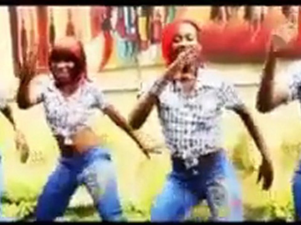Mathematik_de_Petit_Pays_-_Clip_Nouvel_Album_Septembre_2011.mp4
