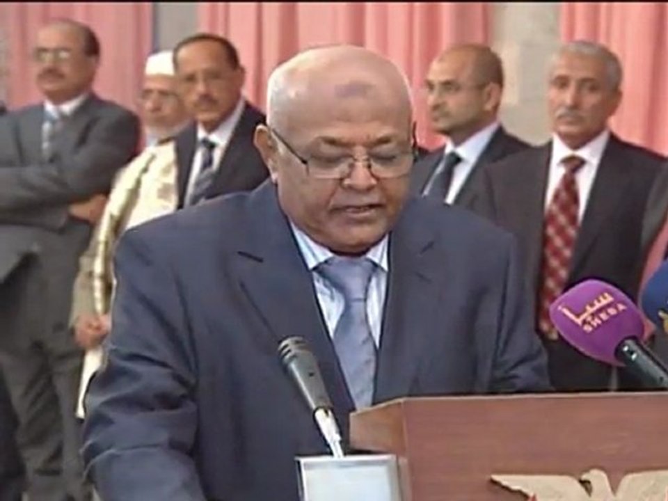 Yemen unity government sworn in