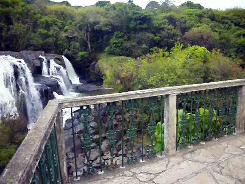 Cachoeira véu de poços de caldas