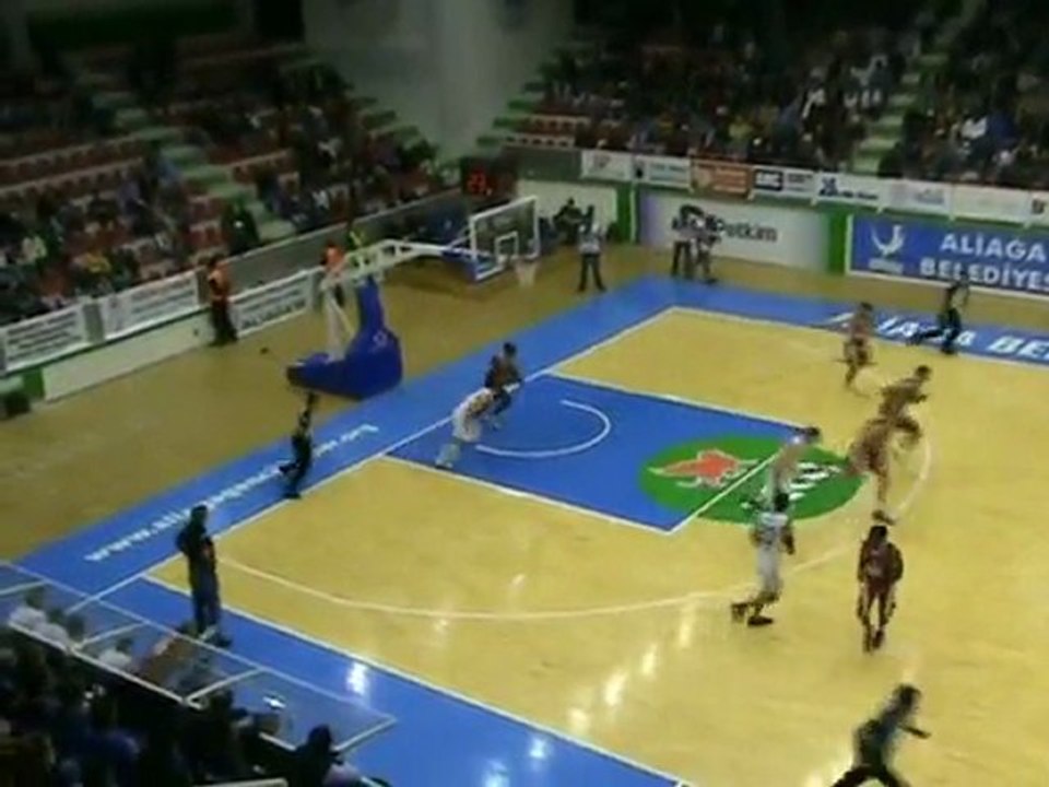 Beko Basketbol Ligi 3. hafta maçı Aliağa Petkim-Tofaş Maçı