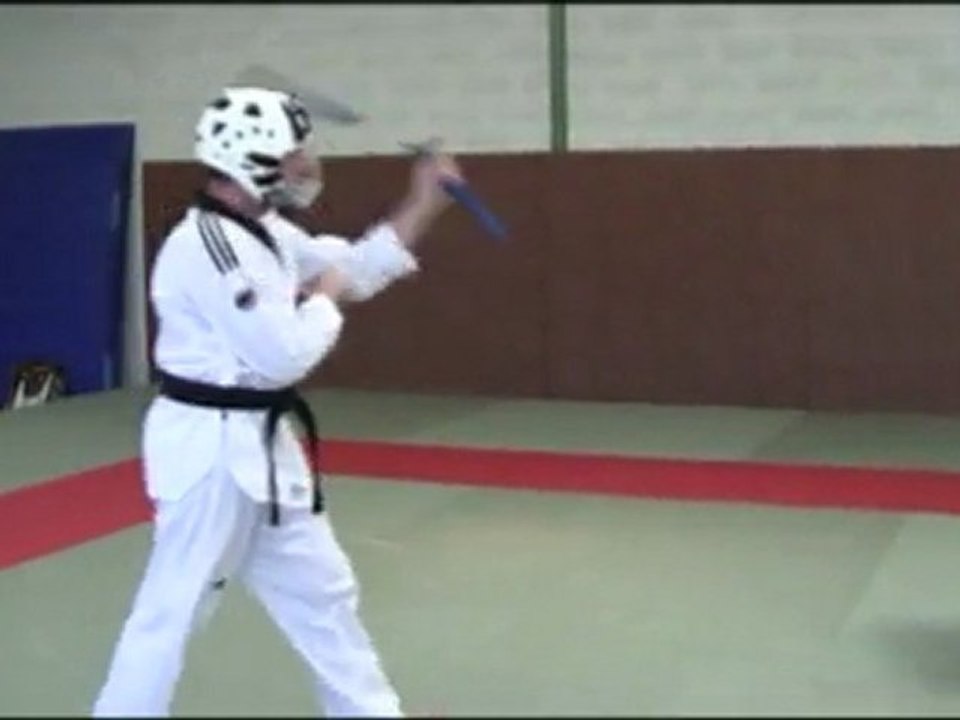 Duel Nunchaku