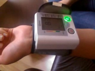 Cosfer Bilekten Ölçen Türkçe Konuşan Tansiyon Aleti