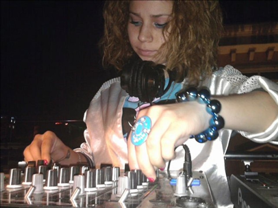 Djane Tuğra - Rec Live Set 9