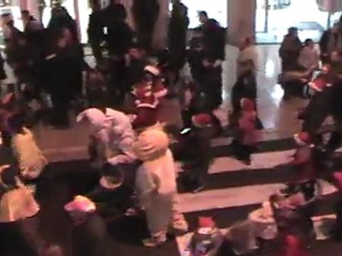 NOEL A VESOUL : LES LUTINS DANS LA VILLE