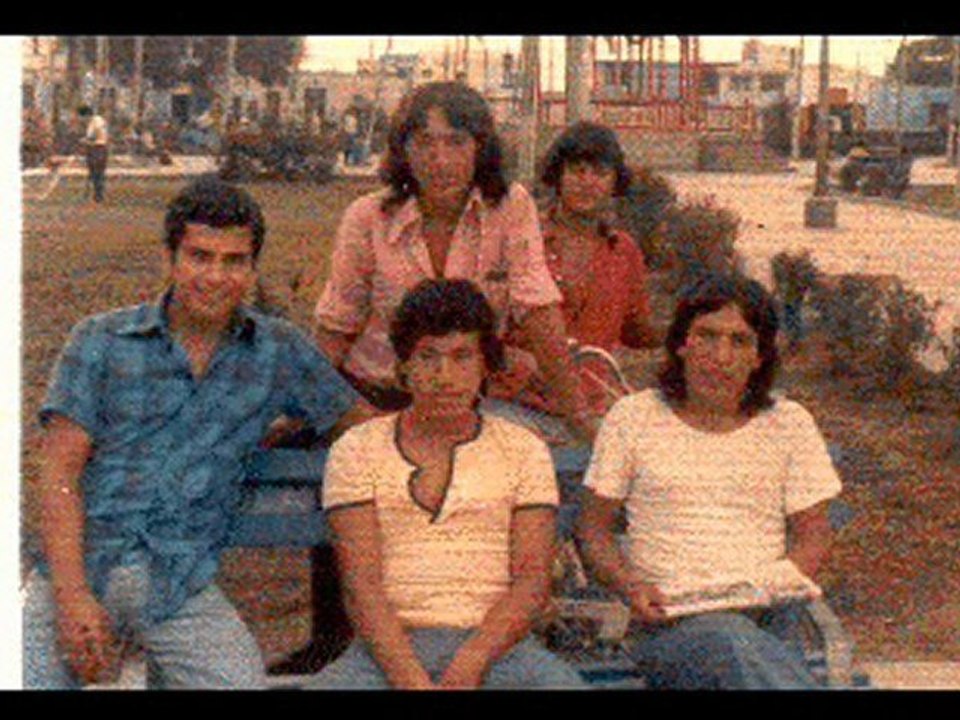 NO SE QUE TENGO NO SE ( de R. FERNANDO ARIAS CABELLO) canta: FERNANDO ARIAS Y SUS PASTELES VERDES DEL PERU