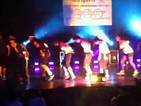 Lili Zumba et sa troupe : Zumba NRJ à la salle Vauban de Saint Omer (sortie)