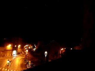 ufo. Reims .france. vers 00h.nuit du 10 au 11 .12. 2011