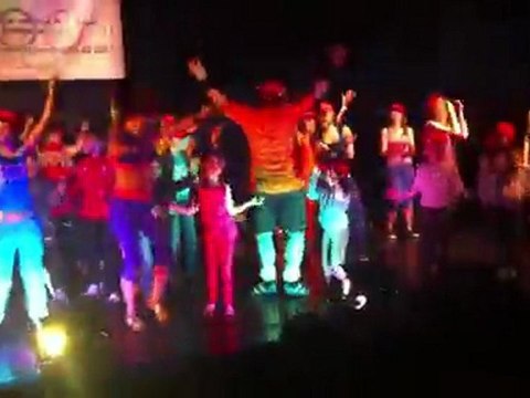 Lili Zumba et sa troupe : Zumba NRJ à la salle Vauban de Saint Omer (la collita + corde à sauter)