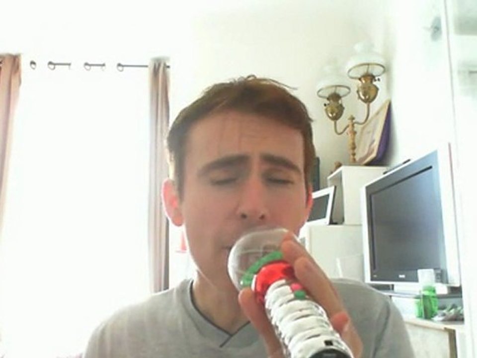 Wiwi égratigne "ce soir mon ange"