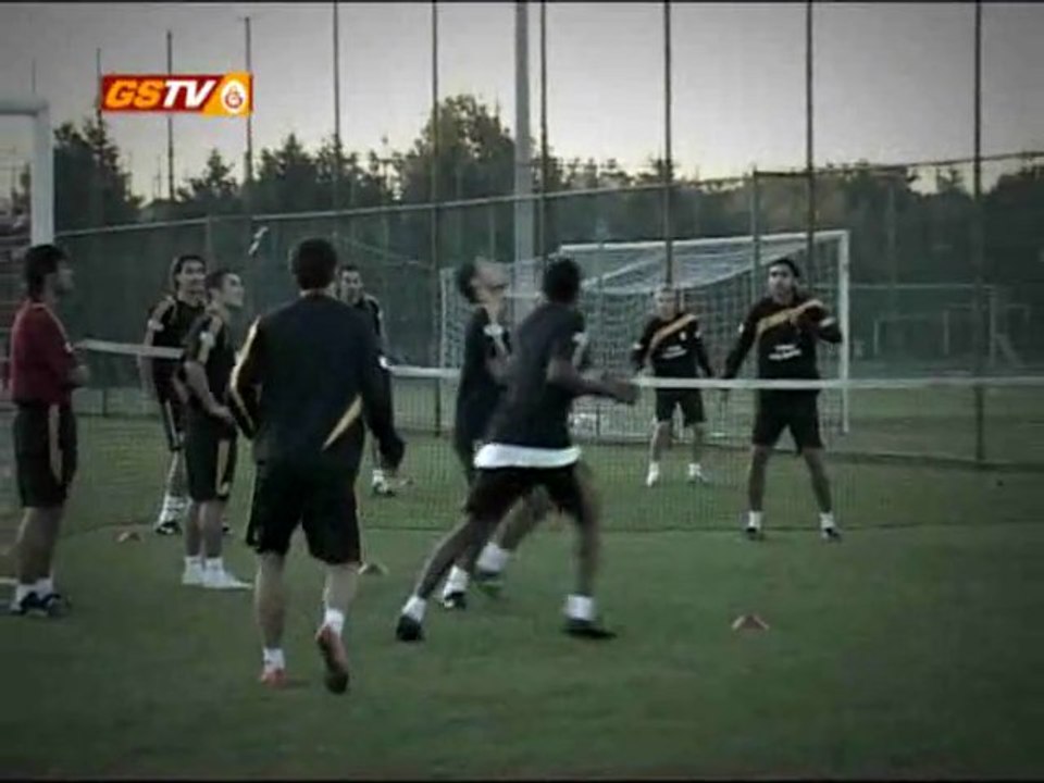 FUTBOLCULAR - AYAK TENISI