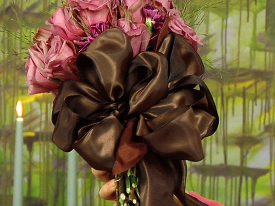 How to make a beautiful satin bow