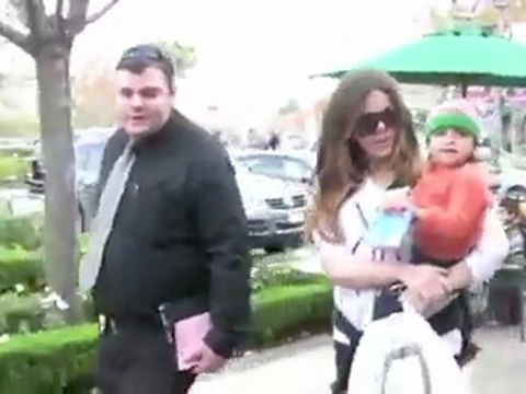 SNTV - Khloe Kardashian Denies In-Vitro Rumors