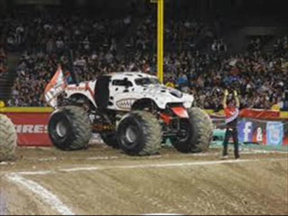 Monster Mutt HD Trailer Movie