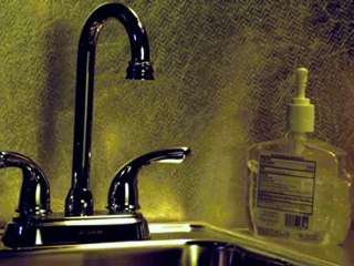 Exam Room 3 - Clip Exam Room 3 (English)