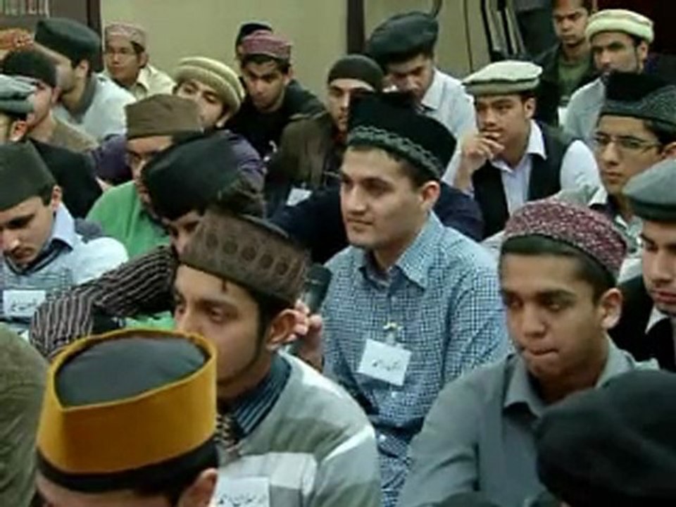 Gulshan-e-Waqfe Nau (Khuddam) Class: 8th November 2009 (Part 2)