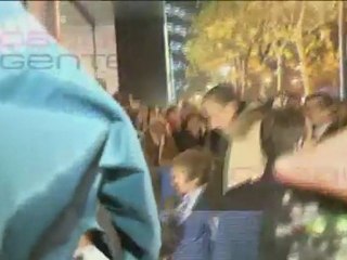 Rostros conocidos acuden a ver el clásico