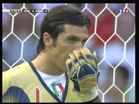 Zidane marque une superbe Panenka en finale de la Coupe du monde 2006