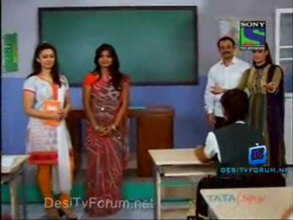 Parvarish Kuch Khatti Kuch Meethi - 13th December 2011 Watch p1