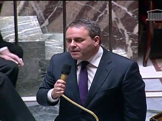 Retraites : Fillon demande au PS de "renoncer à son projet", Hollande accusé de mentir