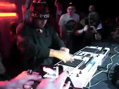 araabMUZIK feat. DukeDaGod - Skrillex Remix - Nero : Promises