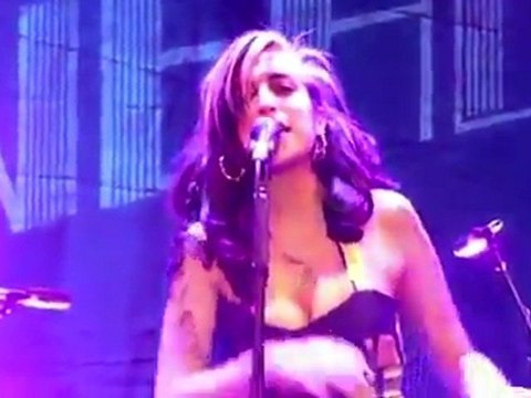 SNTV - Lady Gaga Stops Traffic for Fans