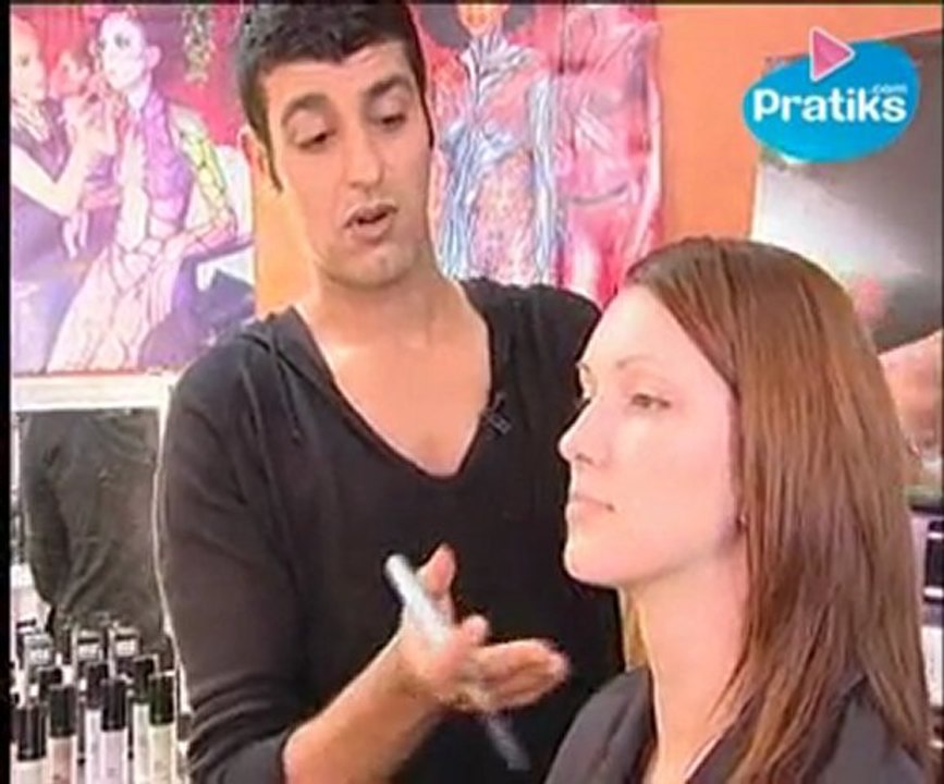 Maquillage : Comment appliquer le fond de teint