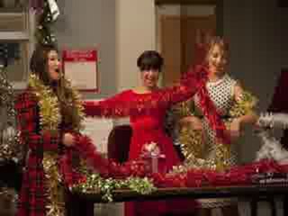 Watch Glee Season 3 Episode 9 - Extraordinary Merry Christmas online