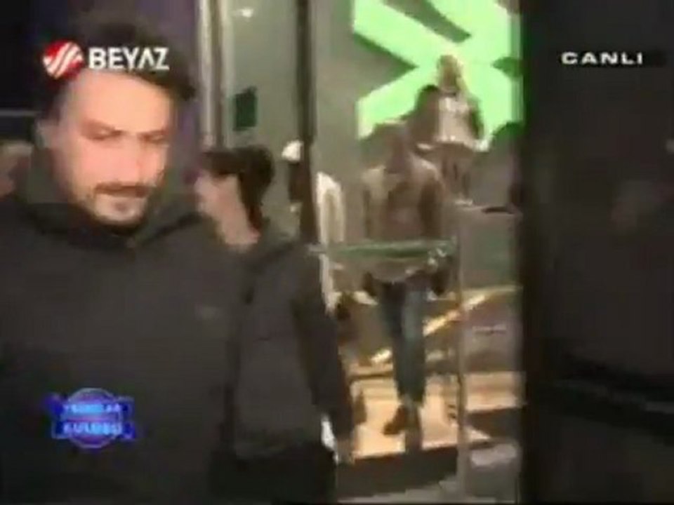 Tuba Büyüküstün - Onur Saylak  [Yıldızlar Kulübü]