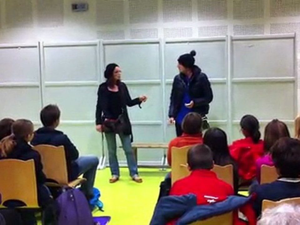 Théâtre Forum : TROP FUN... LE SMART PHONE