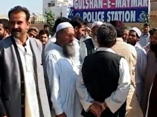 Pakistani police rescue chained students